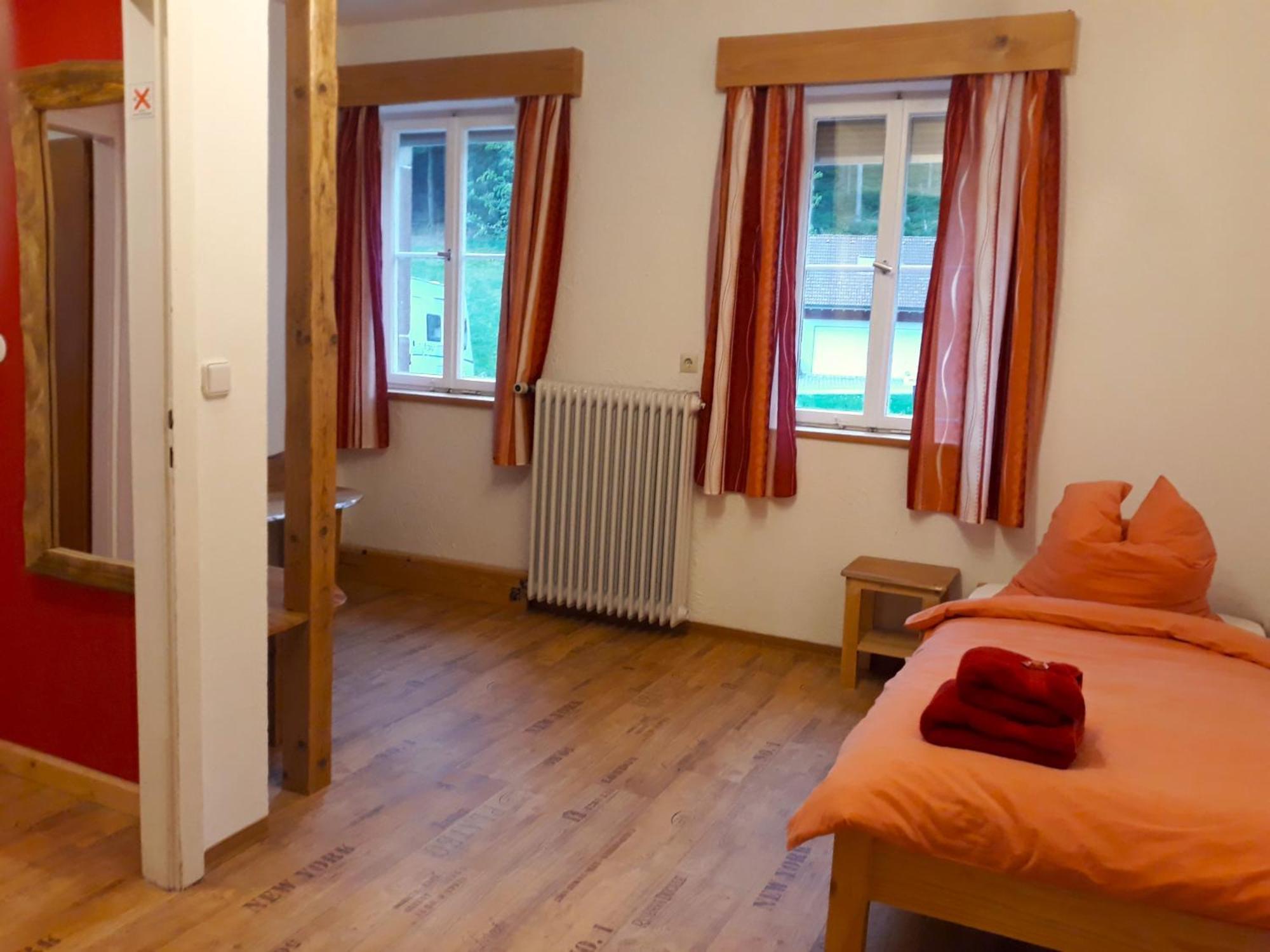 Haus Schneider Apartment ไบเออร์สบรอนน์ ภายนอก รูปภาพ